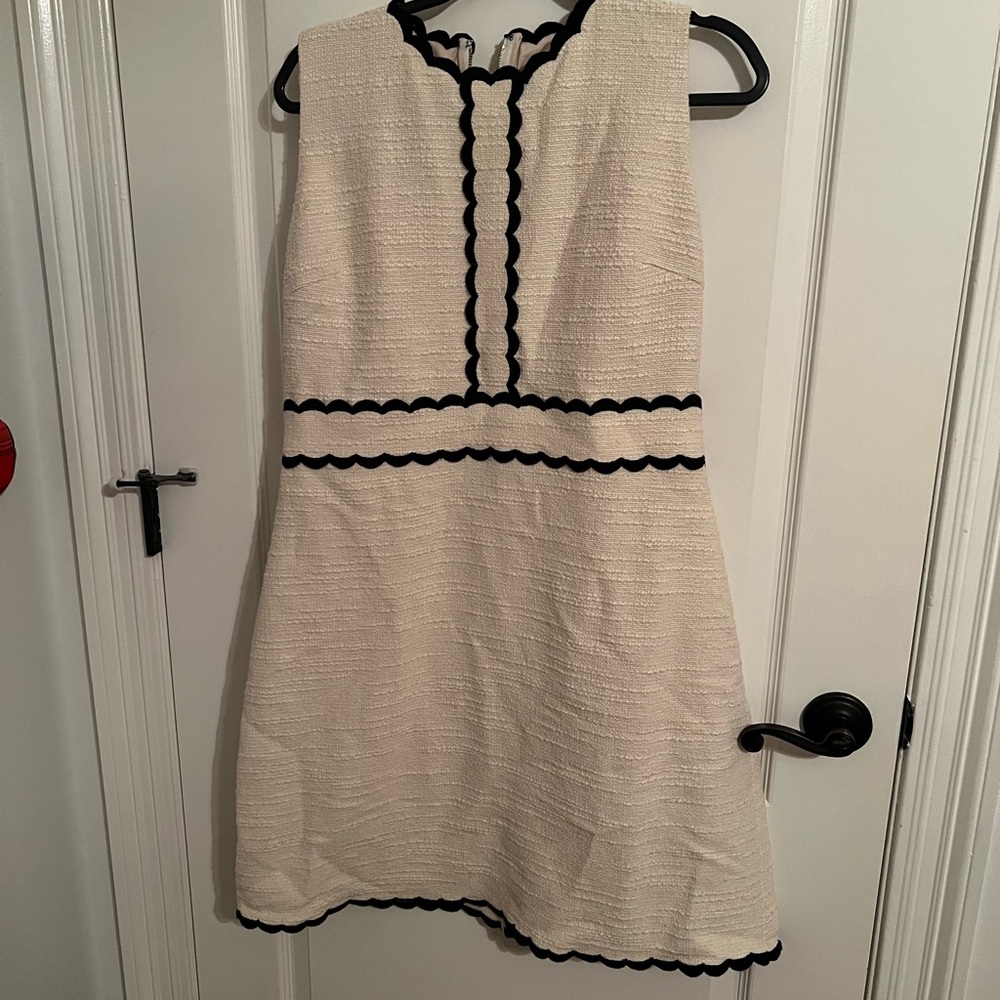Kate spade vguc size 14 tweed scalloped dress